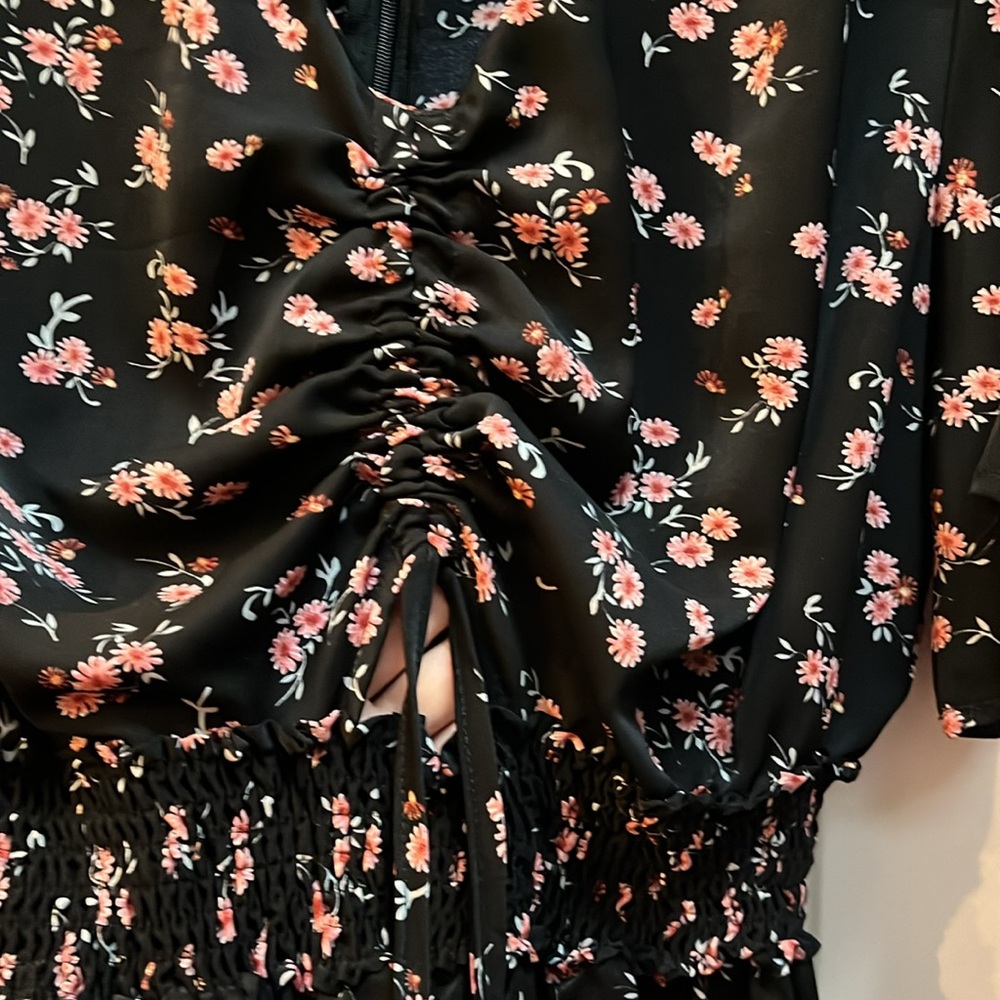 Floral Black and Pink Romper - Picture 3 of 3